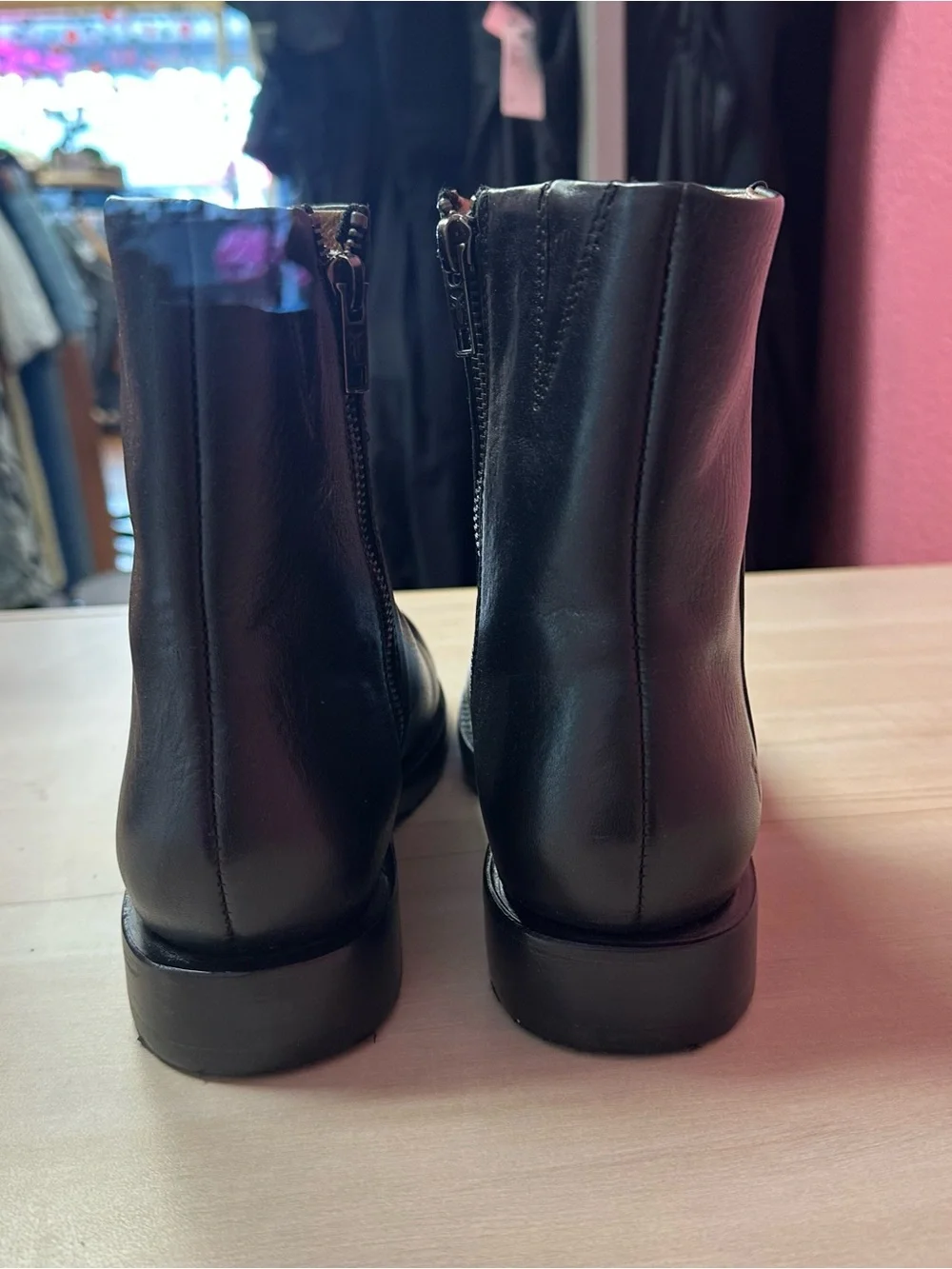 Frye size black